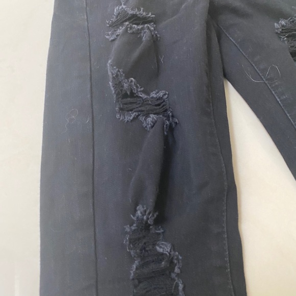 Black ripped jeans - Picture 2 of 8